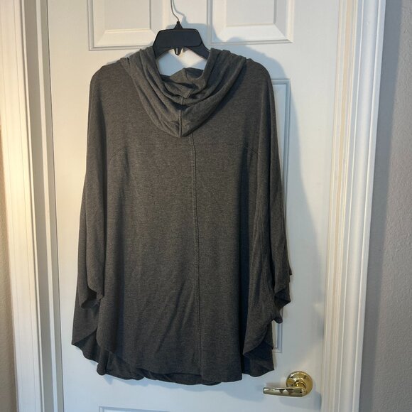 Soma Hoodie - Picture 3 of 4